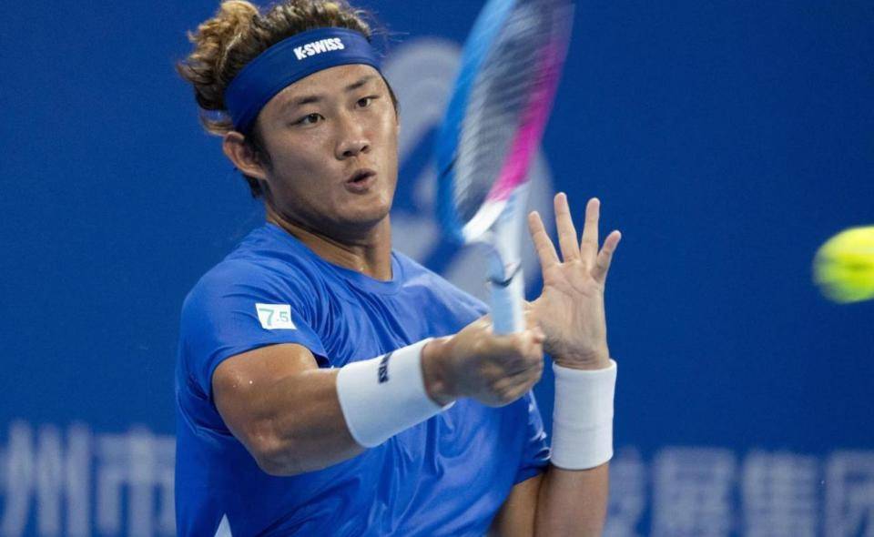 ATP250杭州站：男网一哥张之臻苦战过关，2